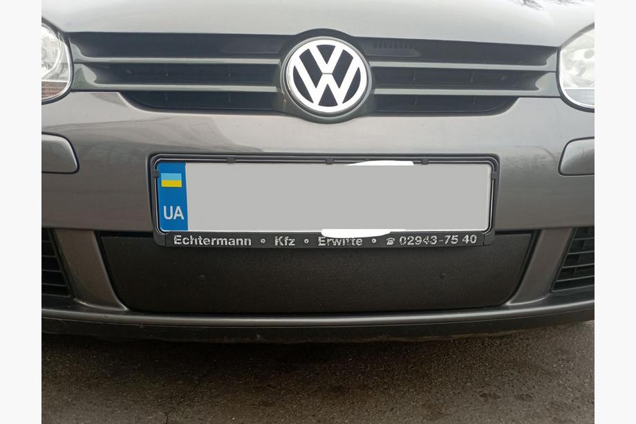 Volkswagen Golf 5 2003-2009 Zimowa osłona na grill (HB) Matowy Zdjęcia 2