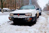 Volkswagen Golf 3 1991-2001 Zimowa osłona na grill Błyszczący zdjęcia 1
