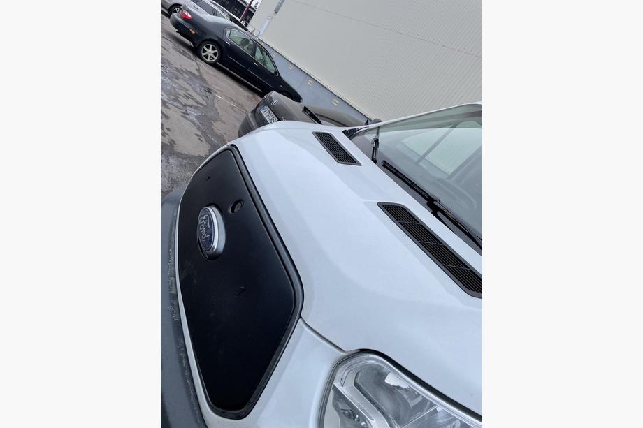 Ford Transit 2014- Zimowa osłona na grill (2014-2018) Matowy Zdjęcia 3