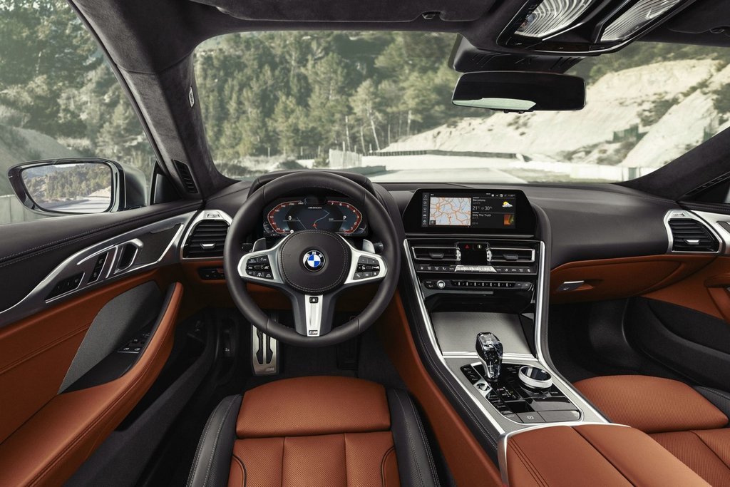 Przegląd drugiej generacji BMW 8 Series Coupe