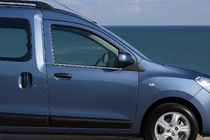 Renault Dokker 2013-2022 Listwy ozdobne szyb (2 szt., stal nierdzewna) Carmos - Turecka Stal Nierdzewna zdjęcia 2