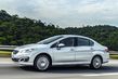 Przegląd kompaktowego sedana Peugeot 408 zdjęcia 9
