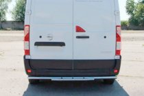 Renault Master 2011-2023 Tylna Belka AK008 (Stal Nierdzewna) zdjęcia 3