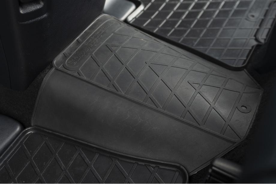Toyota Land Cruiser Prado 150 2009-2023 Tylna mata tunelu (Stingray Premium) Zdjęcia 7