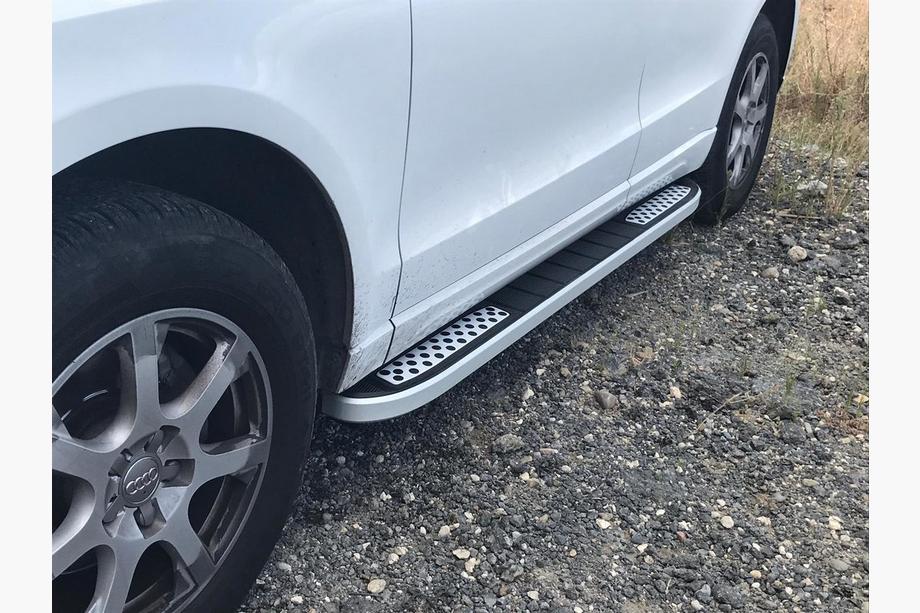 Audi Q5 2008-2017 Progi Boczné Tayga V2 (2 szt., Aluminium) Image