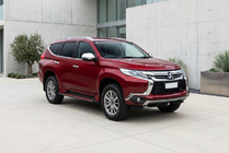 Mitsubishi Pajero Sport 2015- Progi Boczné Maya Red (2 szt., Aluminium) zdjęcia 1