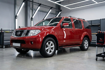 Nissan Pathfinder R51 2005-2014 Progi Boczné Maya Red (2 szt., Aluminium) zdjęcia 1