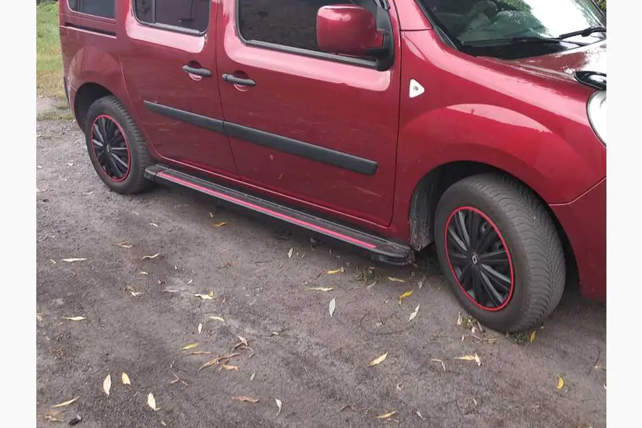 Renault Kangoo 2008–2020 Progi Boczné Maya Red (2 szt., Aluminium) Image
