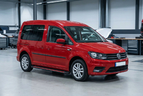 Volkswagen Caddy 2015-2020 Progi Boczné Maya Red (2 szt., Aluminium) zdjęcia 1