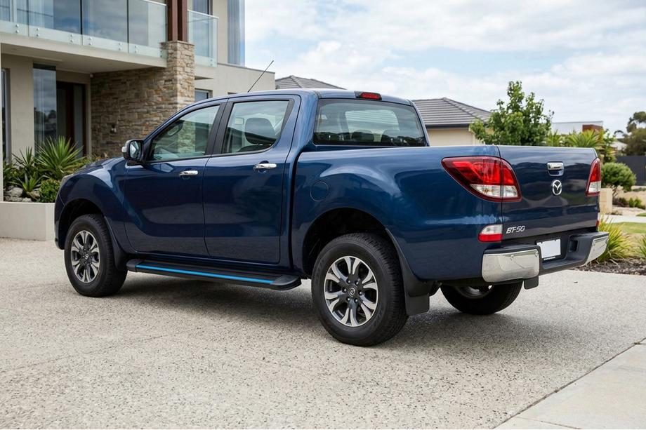 Mazda BT-50 2012- Progi Boczné Maya Blue (2 szt., Aluminium) Image