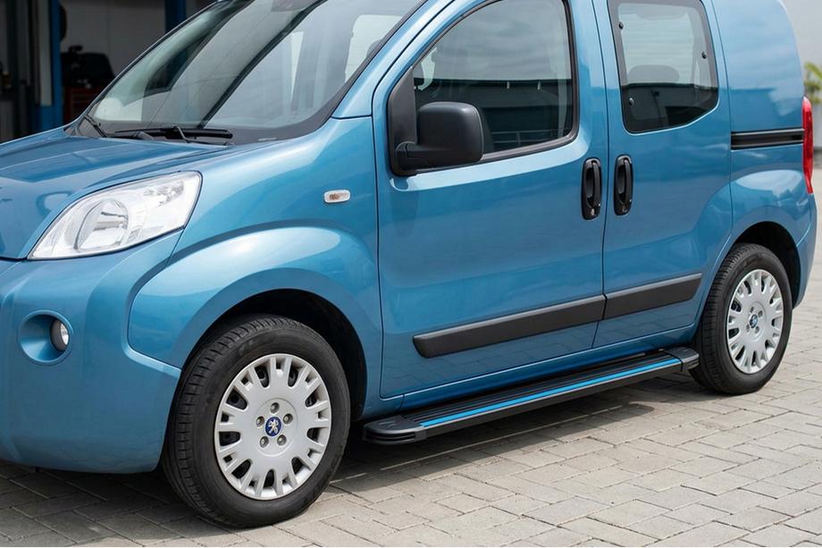 Peugeot Bipper 2008-2017 Progi Boczné Maya Blue (2 szt., Aluminium) Image