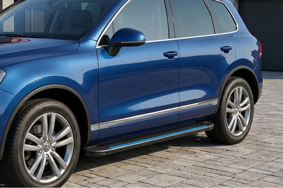 Porsche Cayenne 2003–2010 Progi Boczné Maya Blue (2 szt., Aluminium) Image