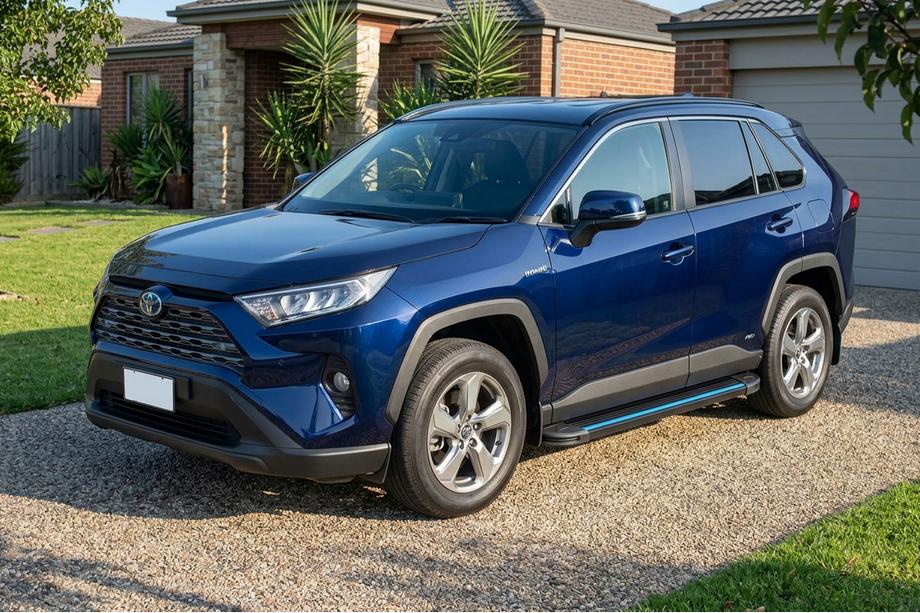 Toyota Rav 4 2019–2025 Progi Boczné Maya Blue (2 szt., Aluminium) Image