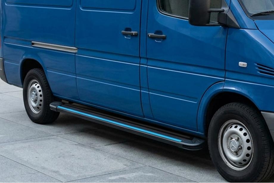 Volkswagen LT 1995-2006 Progi Boczné Maya Blue (2 szt., Aluminium) Image