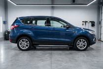 Ford Kuga/Escape 2013-2019 Progi Boczné Vision New Black (2 szt., Aluminium) zdjęcia 1