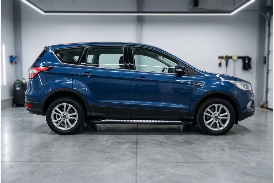 Ford Kuga/Escape 2013-2019 Progi Boczné Vision New Black (2 szt., Aluminium) Image