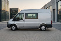 Ford Transit 2000–2014 Progi Boczne New Vision Black (2 szt., Aluminium) L1 (krótka) zdjęcia 1
