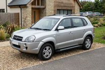 Hyundai Tucson JM 2004- Progi Boczne New Vision Black (2 szt., Aluminium) zdjęcia 1