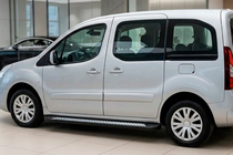 Peugeot Partner Tepee 2008-2018 Progi Boczne New Vision Black (2 szt., Aluminium) zdjęcia 1