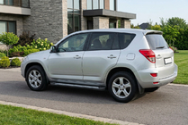 Toyota Rav 4 2006-2013 Progi Boczne New Vision Black (2 szt., Aluminium) zdjęcia 1