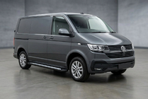 Volkswagen T6 2015-2024 Progi Boczne New Vision Black (2 szt., Aluminium) Długa Baza zdjęcia 1
