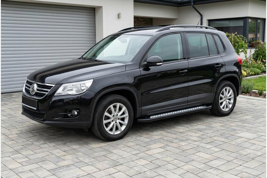Volkswagen Tiguan 2007-2016 Progi Boczne New Vision Black (2 szt., Aluminium) Image