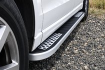 Audi Q5 2017-2025 Progi Boczné Tayga V2 (2 szt., Aluminium) zdjęcia 3