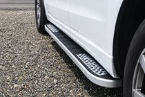 Audi Q5 2017-2025 Progi Boczné Tayga V2 (2 szt., Aluminium) zdjęcia 5