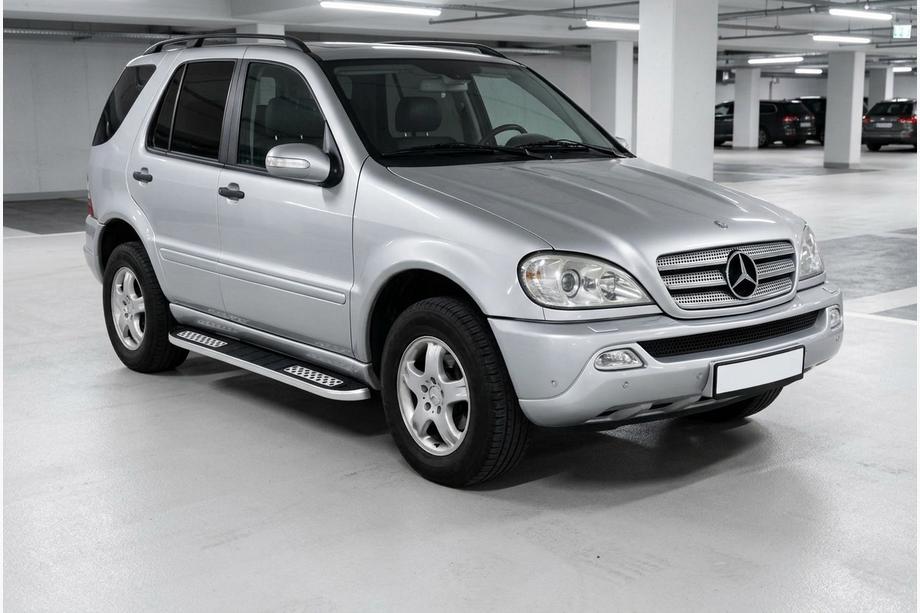 Mercedes ML W163 1997-2005 Progi Boczné Tayga V2 (2 szt., Aluminium) Zdjęcia 1