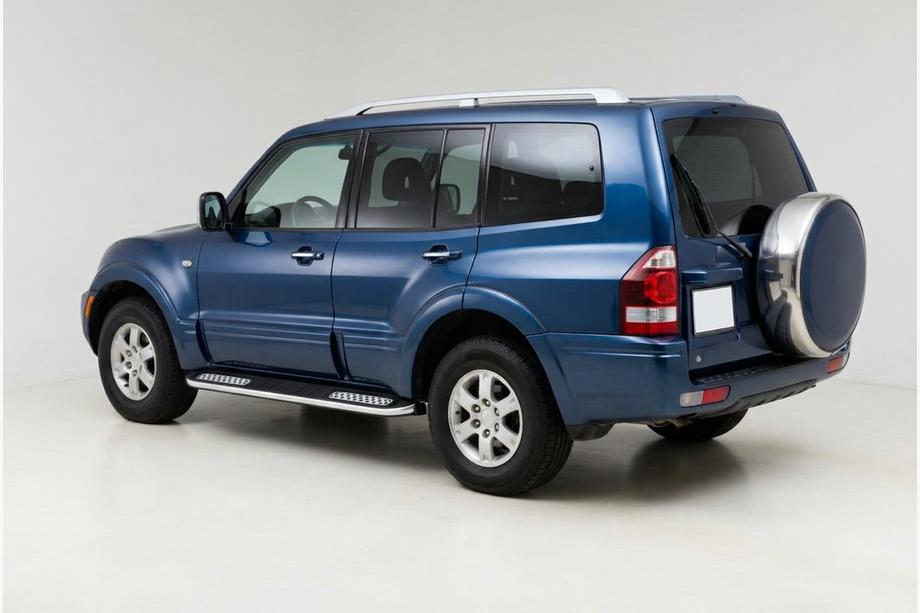 Mitsubishi Pajero Wagon III 1999-2006 Progi Boczné Tayga V2 (2 szt., Aluminium) Zdjęcia 1