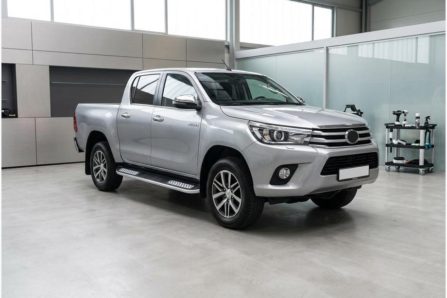 Toyota Hilux 2015- Progi Boczné Tayga V2 (2 szt., Aluminium) Image