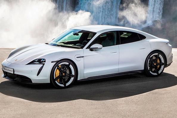 Elektryczny napęd na wszystkie koła sport-sedan Porsche Taycan