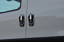 Fiat Doblo II 2010-2022 Nakładki i obwódki na klamki chromowane (8 szt., stal nierdzewna) Carmos - Turecka Stal Nierdzewna zdjęcia 1