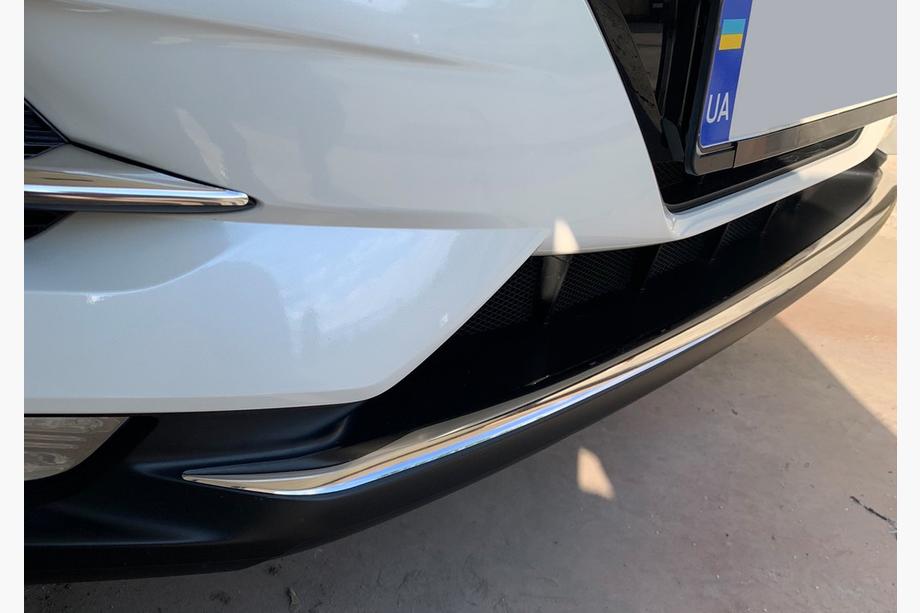 Nissan Qashqai 2014-2021 Nakładka na przedni zderzak ze stali nierdzewnej (2017↗︎) Carmos - Turecka Stal Nierdzewna Image