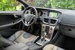 Terenowa modyfikacja hatchbacka Volvo V40 Cross Country zdjęcia 13