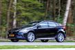 Terenowa modyfikacja hatchbacka Volvo V40 Cross Country zdjęcia 2