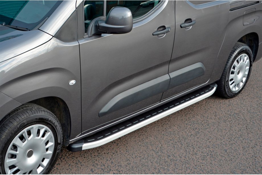 Citroen Berlingo/Multispace 2018- Progi Boczné Fullmond (2 szt., Aluminium) Image