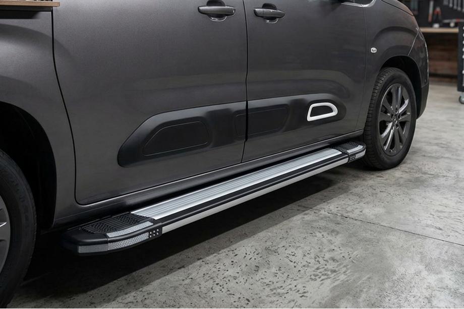 Citroen Berlingo/Multispace 2018- Progi Boczné Rainbow (2 szt., Aluminium) Image