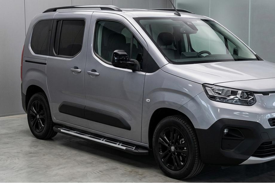 Opel Combo 2019- Progi Boczné Sunrise (2 szt., Aluminium) Długa Baza Image