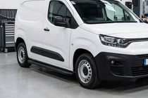 Opel Combo 2019- Progi Boczné Bosphorus Black (2 szt., Aluminium) zdjęcia 1