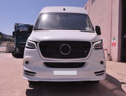 Mercedes Sprinter W907/W910 2018- Nakładka na przedni zderzak V3 (zagruntowana do malowania) zdjęcia 3