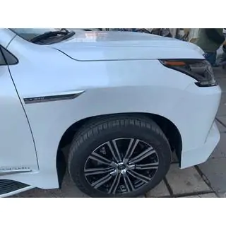 Zestaw emblematow w stylu karbon (4 szt) Lexus LX570/450d 2008-2022 zdjęcia 3