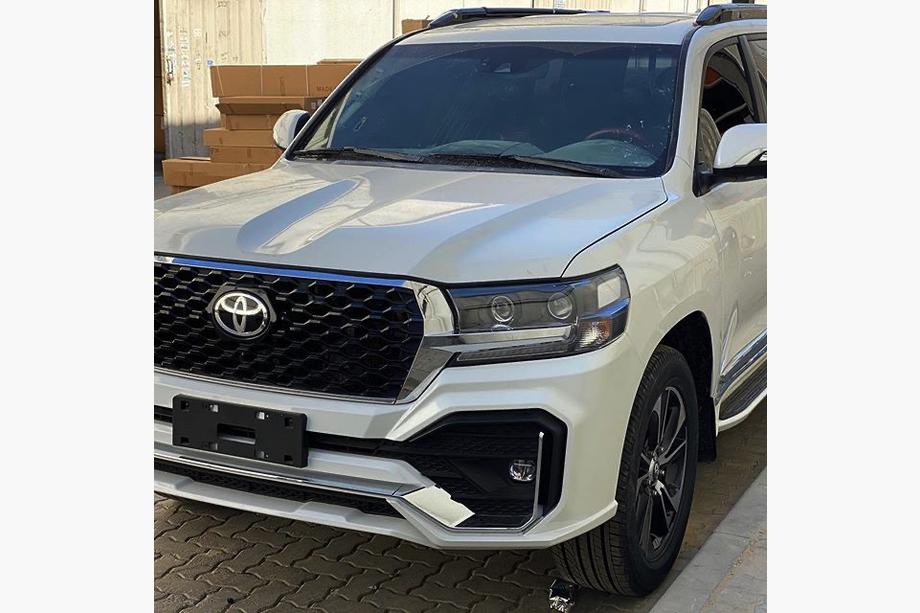 Toyota Land Cruiser 200 2007-2021 Zestaw body kit 2016↗ (TRD EWAN 2023) Image