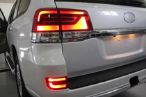 Toyota Land Cruiser 200 2007-2021 Tylne Światła Przeciwmgielne 2016+ (LED) zdjęcia 2