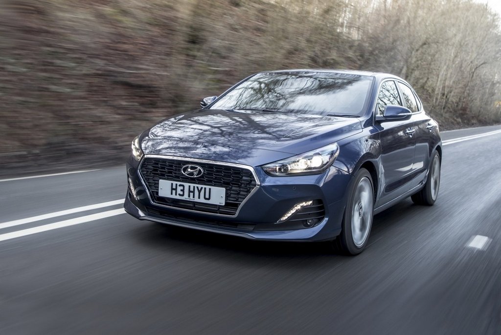 Recenzja kompaktowego liftbacka Hyundaia i30 Fastback