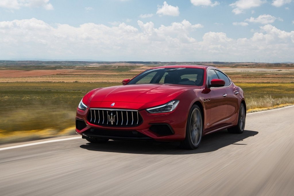 Przegląd sportowy sedan Maserati Ghibli