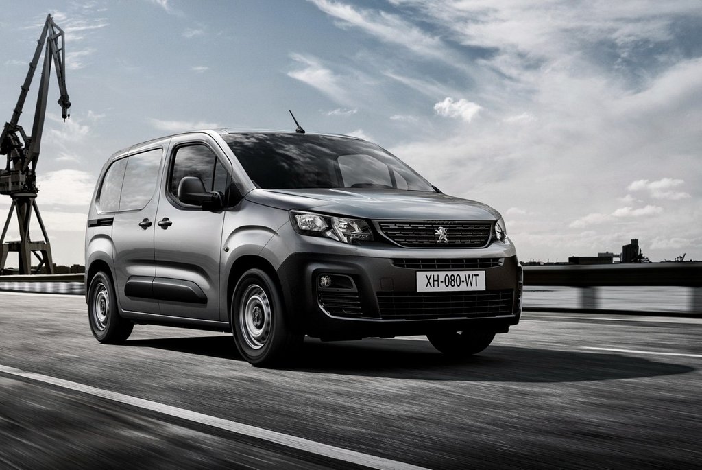Przegląd kompaktowego vana Peugeot Partner