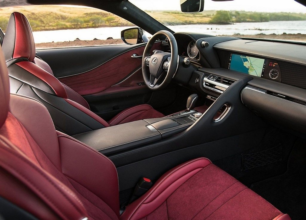 Przegląd wysokiej wydajności coupe Lexusa LC500