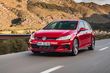 Przegląd sportowy hatchback Volkswagen Golf GTI zdjęcia 3