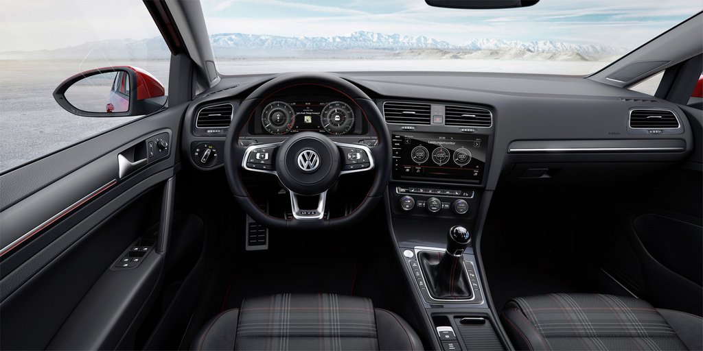 Przegląd sportowy hatchback Volkswagen Golf GTI
